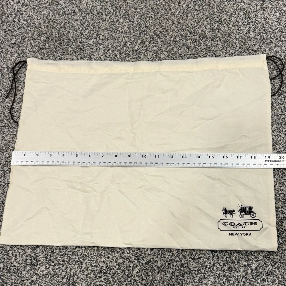 Coach elegant cream